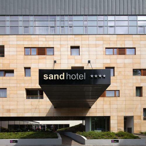 Apartament W Hotelu Sand โควอบเซก ภายนอก รูปภาพ