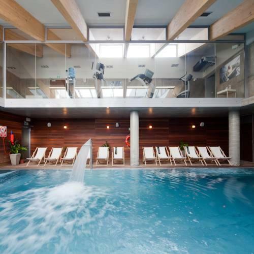 Apartament W Hotelu Sand โควอบเซก ภายนอก รูปภาพ