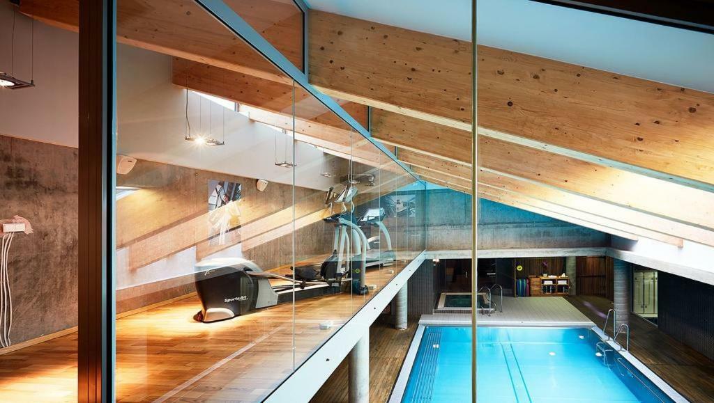 Apartament W Hotelu Sand โควอบเซก ภายนอก รูปภาพ