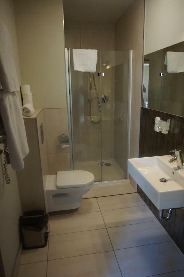 Apartament W Hotelu Sand โควอบเซก ภายนอก รูปภาพ
